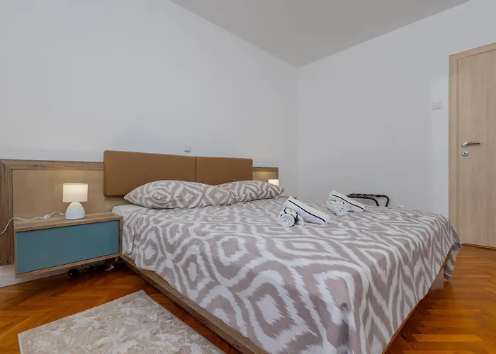 Lägenhet Marin Split